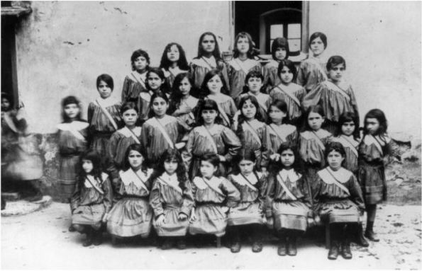 Enfants réfugiés juifs à Ajaccio en 1916